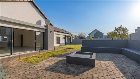 House For Sale in Midstream Meadows, Midstream Estate, Centurion, Gauteng - M127227