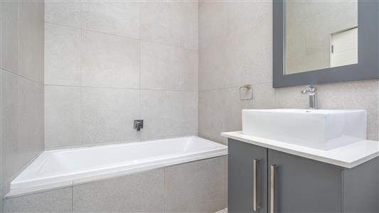 House For Sale in Midstream Meadows, Midstream Estate, Centurion, Gauteng - M127227