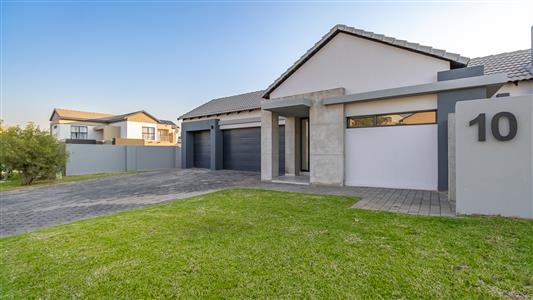 House For Sale in Midstream Meadows, Midstream Estate, Centurion, Gauteng - M127227