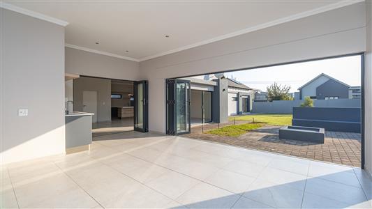 House For Sale in Midstream Meadows, Midstream Estate, Centurion, Gauteng - M127227