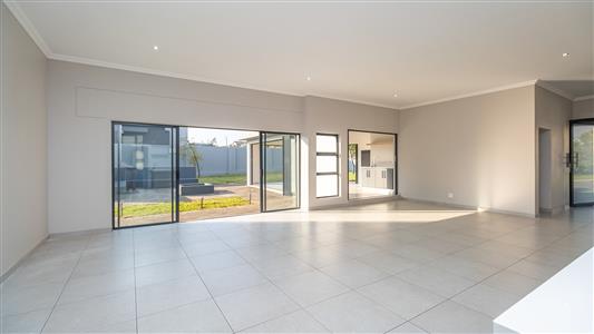 House For Sale in Midstream Meadows, Midstream Estate, Centurion, Gauteng - M127227