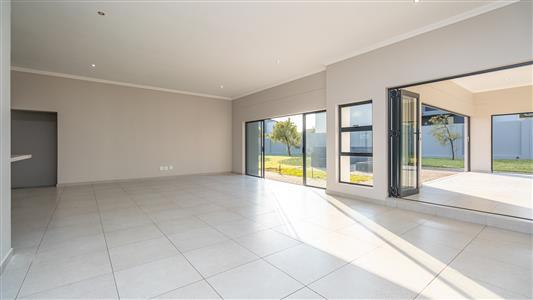 House For Sale in Midstream Meadows, Midstream Estate, Centurion, Gauteng - M127227