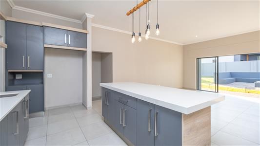 House For Sale in Midstream Meadows, Midstream Estate, Centurion, Gauteng - M127227