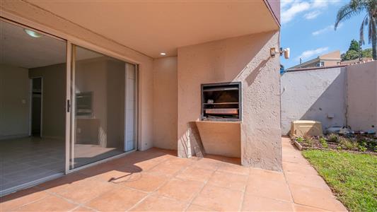 False - Townhouse For Sale in Northcliff, Randburg, Gauteng - M127235