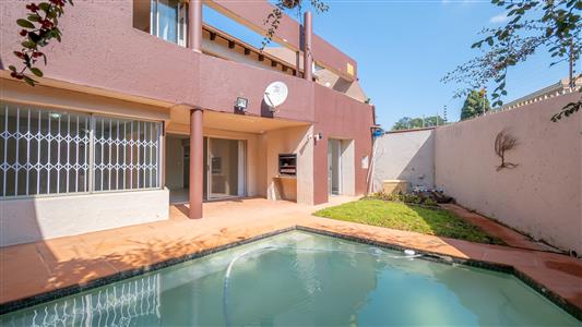 False - Townhouse For Sale in Northcliff, Randburg, Gauteng - M127235