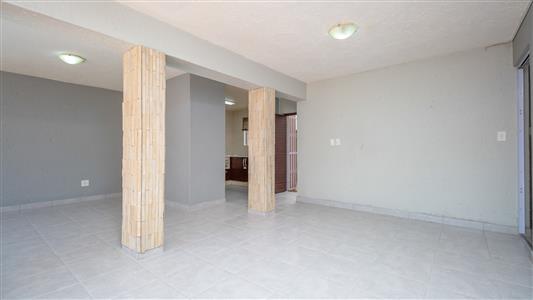 False - Townhouse For Sale in Northcliff, Randburg, Gauteng - M127235