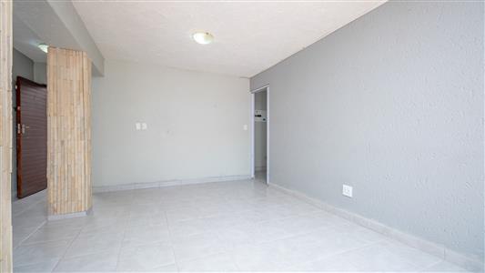 False - Townhouse For Sale in Northcliff, Randburg, Gauteng - M127235