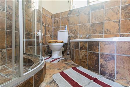 False - House For Sale in Bendor, Polokwane, Limpopo - M127236