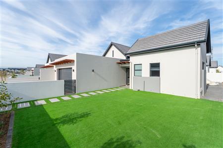 False - House For Sale in Croydon, Somerset West, Western Cape - M127232