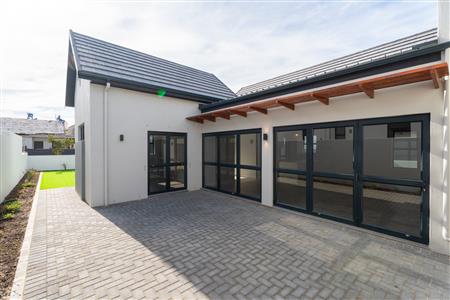 False - House For Sale in Croydon, Somerset West, Western Cape - M127232