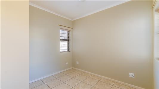 Townhouse For Sale in Blue Mountain Village, George, Western Cape - M127260