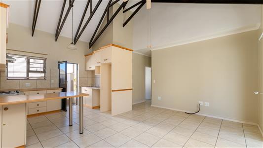Townhouse For Sale in Blue Mountain Village, George, Western Cape - M127260