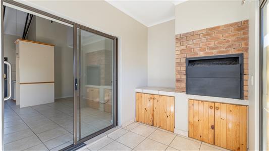 Townhouse For Sale in Blue Mountain Village, George, Western Cape - M127260