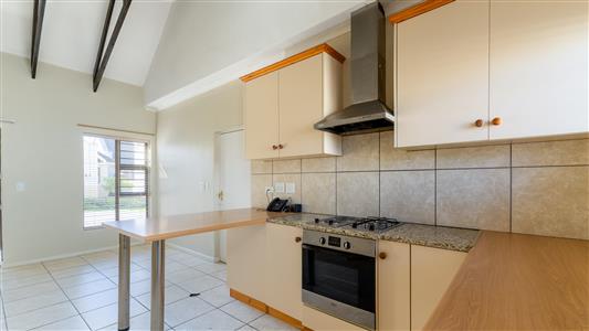 Townhouse For Sale in Blue Mountain Village, George, Western Cape - M127260