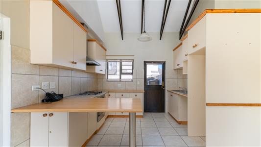 Townhouse For Sale in Blue Mountain Village, George, Western Cape - M127260