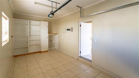 Townhouse For Sale in Blue Mountain Village, George, Western Cape - M127260