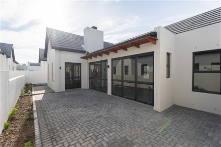 False - House For Sale in Sitari Country Estate, Somerset West, Western Cape - M127241
