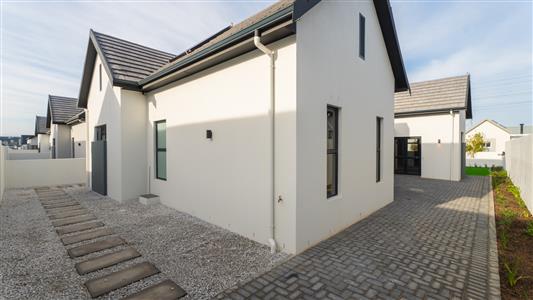 False - House For Sale in Sitari Country Estate, Somerset West, Western Cape - M127239