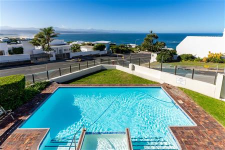 False - Apartment For Sale in Plettenberg Bay Central, Plettenberg Bay, Western Cape - M127256