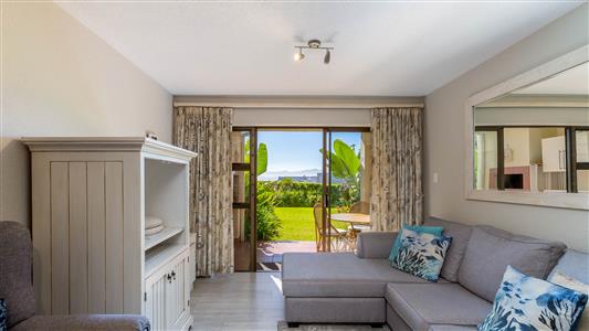 False - Apartment For Sale in Plettenberg Bay Central, Plettenberg Bay, Western Cape - M127256