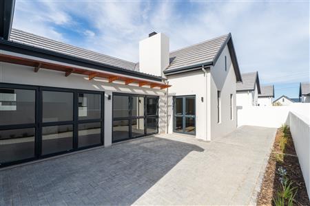 False - House For Sale in Sitari Country Estate, Somerset West, Western Cape - M127242