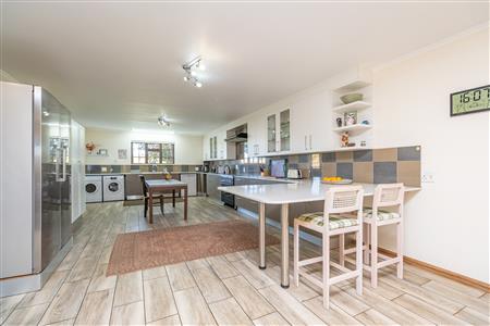 Farm For Sale in Sterkfontein Country Estates, Krugersdorp, Gauteng - M127255