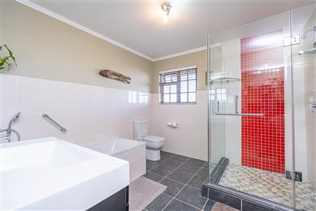 Farm For Sale in Sterkfontein Country Estates, Krugersdorp, Gauteng - M127255