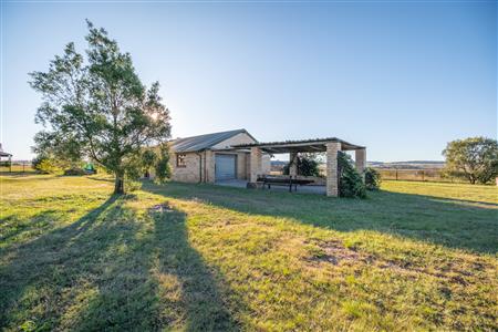 Farm For Sale in Sterkfontein Country Estates, Krugersdorp, Gauteng - M127255