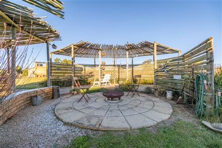 Farm For Sale in Sterkfontein Country Estates, Krugersdorp, Gauteng - M127255