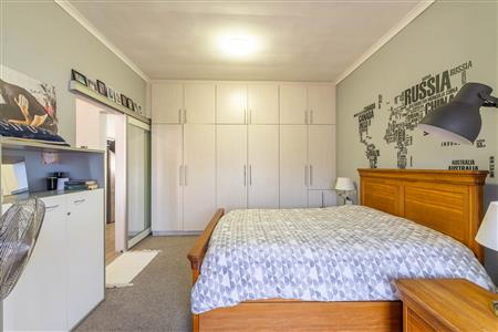 House For Sale in Churchill Estate, Parow, Western Cape - M127272