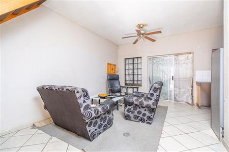 Apartment For Sale in Bo-dorp, Rustenburg Central, Rustenburg, North West - M127341
