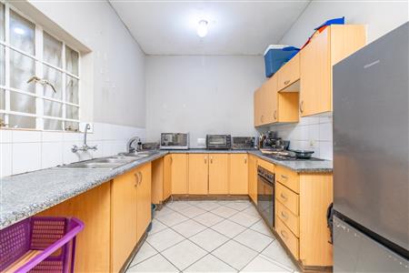 Apartment For Sale in Bo-dorp, Rustenburg Central, Rustenburg, North West - M127341