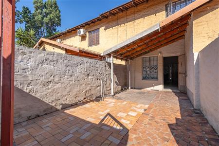 Apartment For Sale in Bo-dorp, Rustenburg Central, Rustenburg, North West - M127341