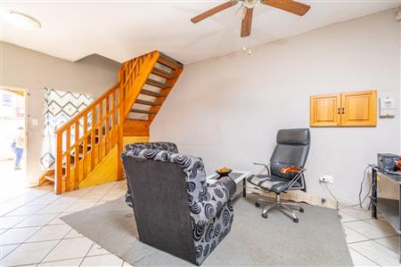 Apartment For Sale in Bo-dorp, Rustenburg Central, Rustenburg, North West - M127341