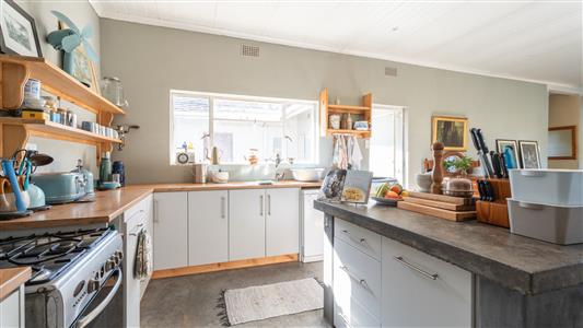 False - House For Sale in Paarl Central, Paarl, Western Cape - M127343