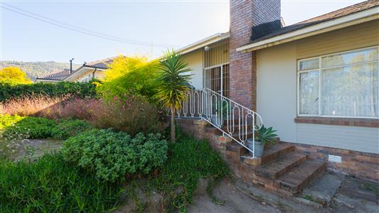 False - House For Sale in Paarl Central, Paarl, Western Cape - M127343