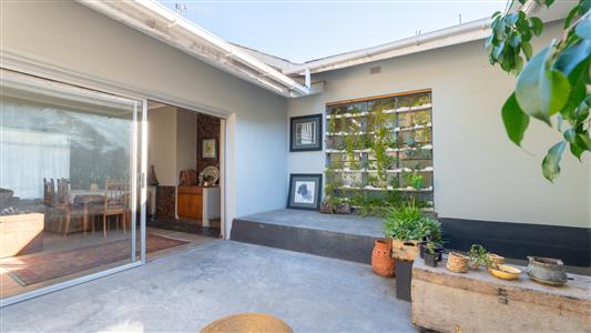 False - House For Sale in Paarl Central, Paarl, Western Cape - M127343
