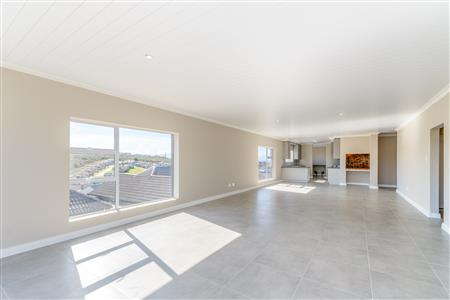 False - House For Sale in Seemeeu Park, Mossel Bay, Western Cape - M127342