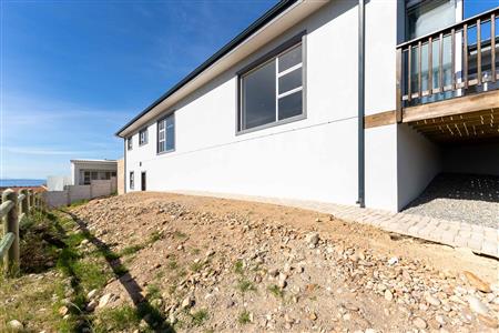 False - House For Sale in Seemeeu Park, Mossel Bay, Western Cape - M127342
