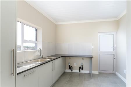 False - House For Sale in Seemeeu Park, Mossel Bay, Western Cape - M127342