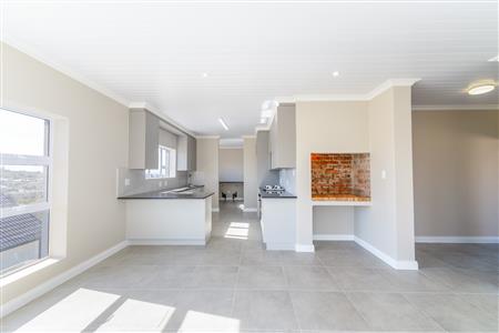 False - House For Sale in Seemeeu Park, Mossel Bay, Western Cape - M127342
