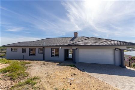 False - House For Sale in Seemeeu Park, Mossel Bay, Western Cape - M127342