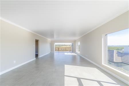False - House For Sale in Seemeeu Park, Mossel Bay, Western Cape - M127342