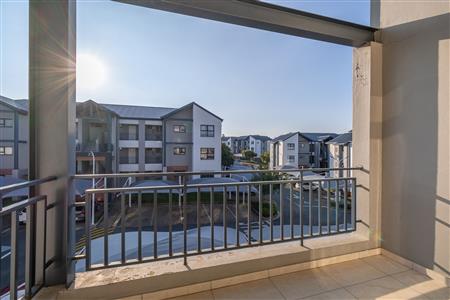 Apartment For Sale in Randpark Ridge, Randburg, Gauteng - M127333