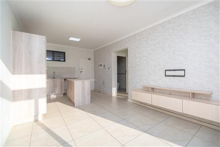 Apartment For Sale in Randpark Ridge, Randburg, Gauteng - M127333