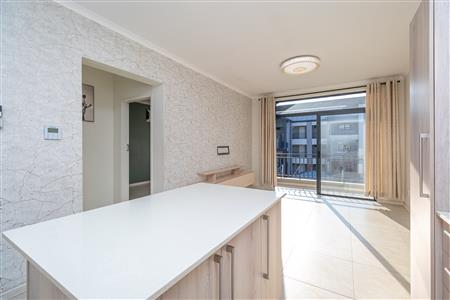 Apartment For Sale in Randpark Ridge, Randburg, Gauteng - M127333