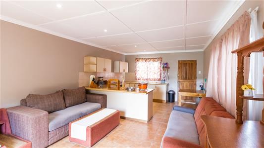 House For Sale in Fort Beaufort, Eastern Cape - M127345