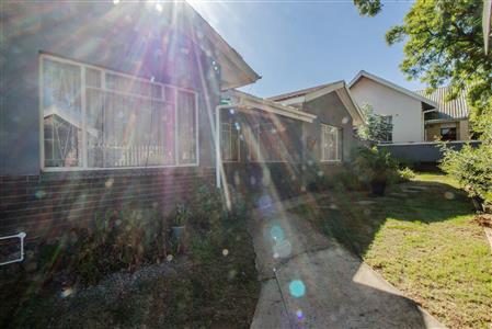 House For Sale in Fort Beaufort, Eastern Cape - M127351