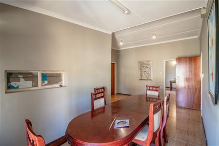 House For Sale in Fort Beaufort, Eastern Cape - M127351