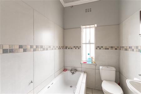 House Sold in Parow Valley, Parow, Western Cape - M127349